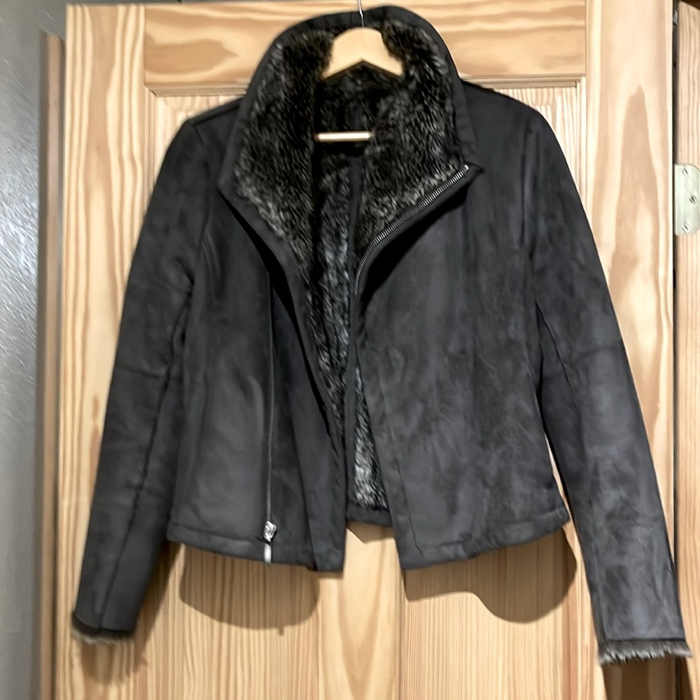 Faux shearling Velvet by Graham and Spencer women’s jacket size small, EUC